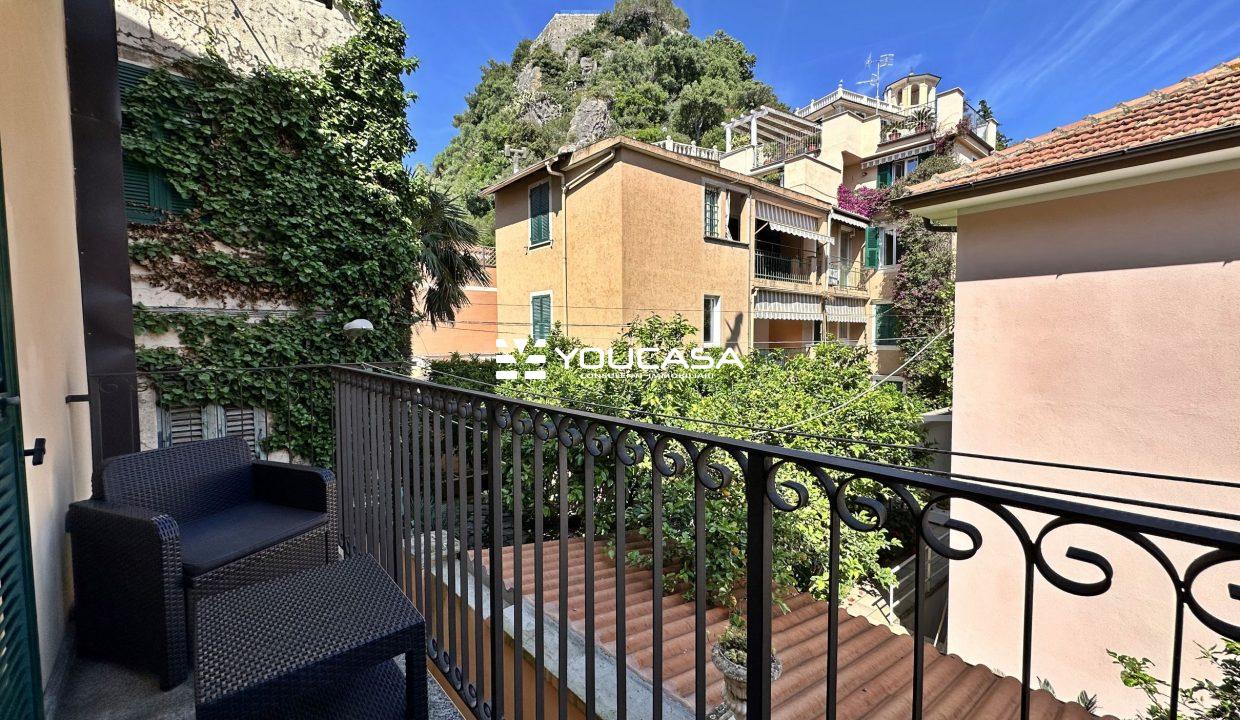 08 BALCONE