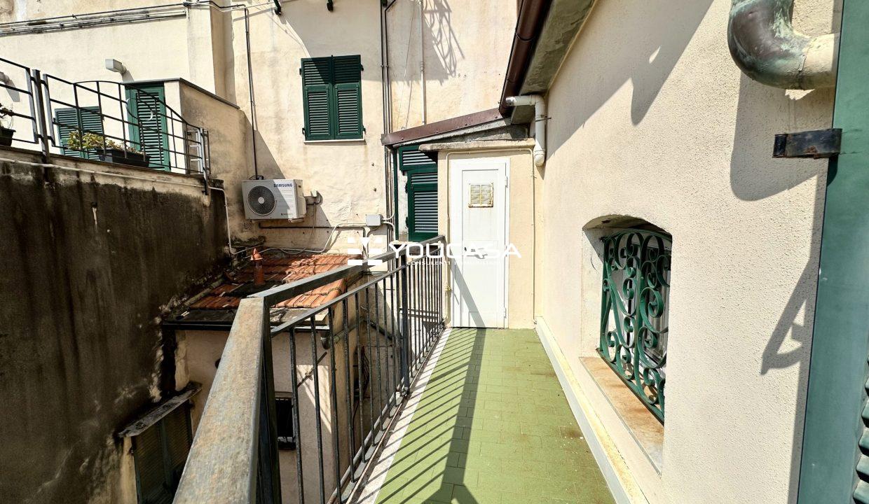07 BALCONE