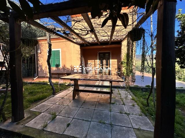 11 PATIO 03 - dimensioni medie