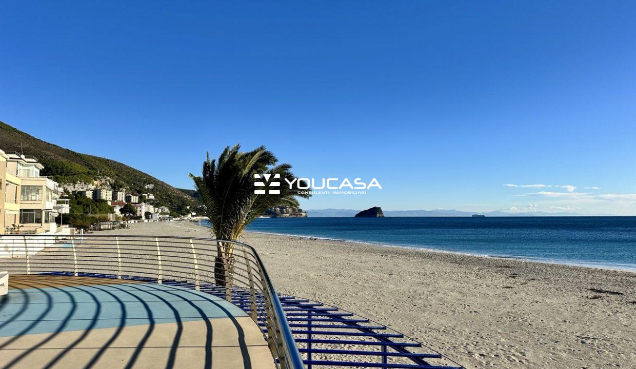 19 PASSEGGIATA - dimensioni grandi